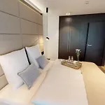 White Pearl 1.06